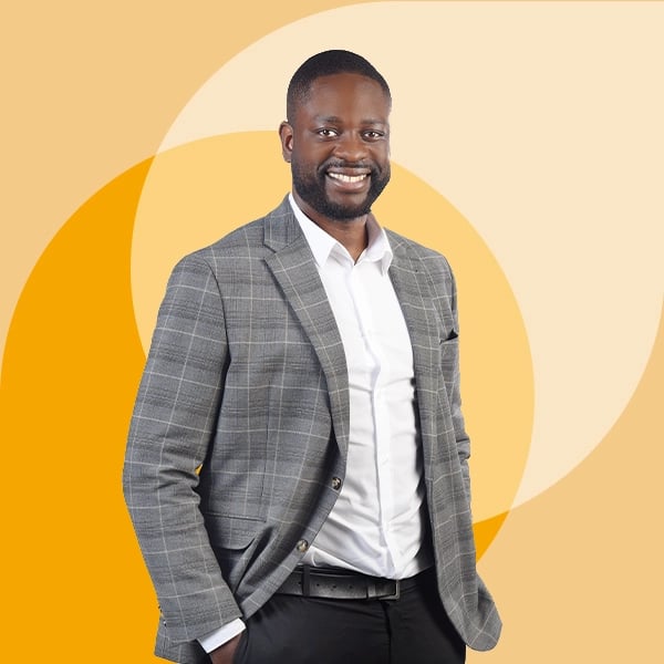 Michiel - met Achtergrond - 600px